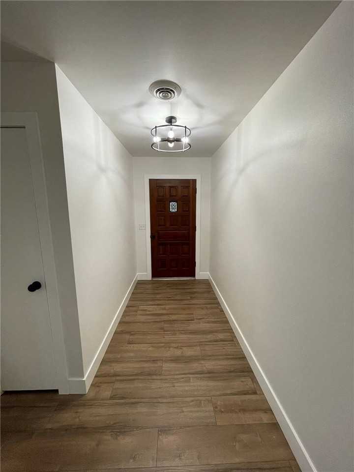 4003 Holt Ave - Photo 2 of 22