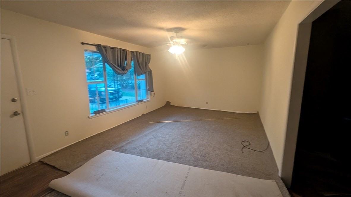 1351 N Stephens Ave - Photo 3 of 5