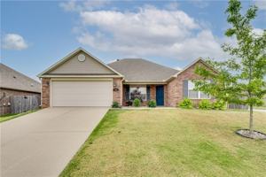 featured image of 705 Sw River Rock St