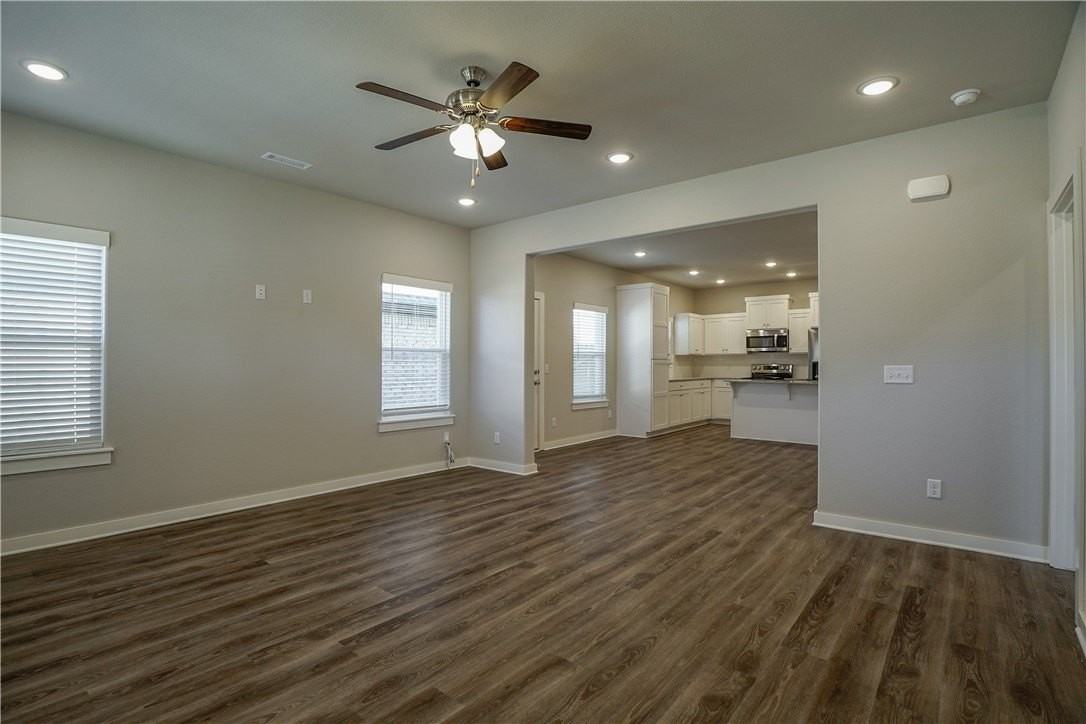 602 N Salem Rd - Photo 2 of 23