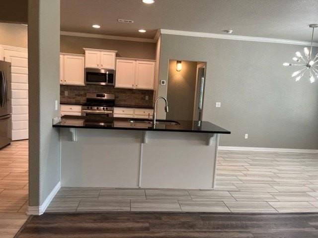 4338 Leafield St - Photo 4 of 31