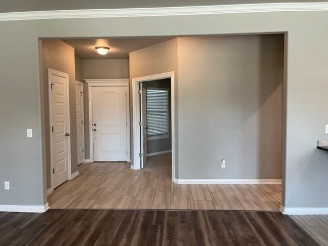 4338 Leafield St - Photo 7 of 31