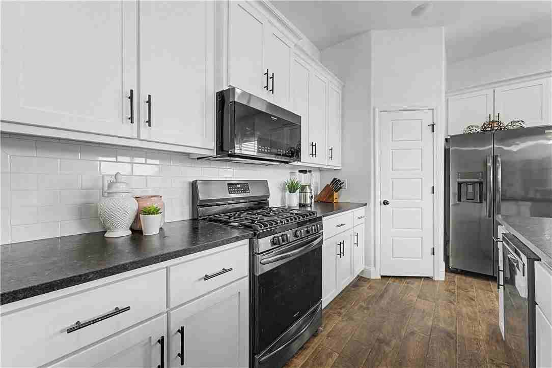 2040 Periwinkle Pl - Photo 3 of 22