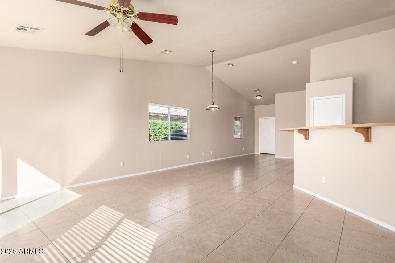 1621 E Ash Ave - Photo 7 of 25