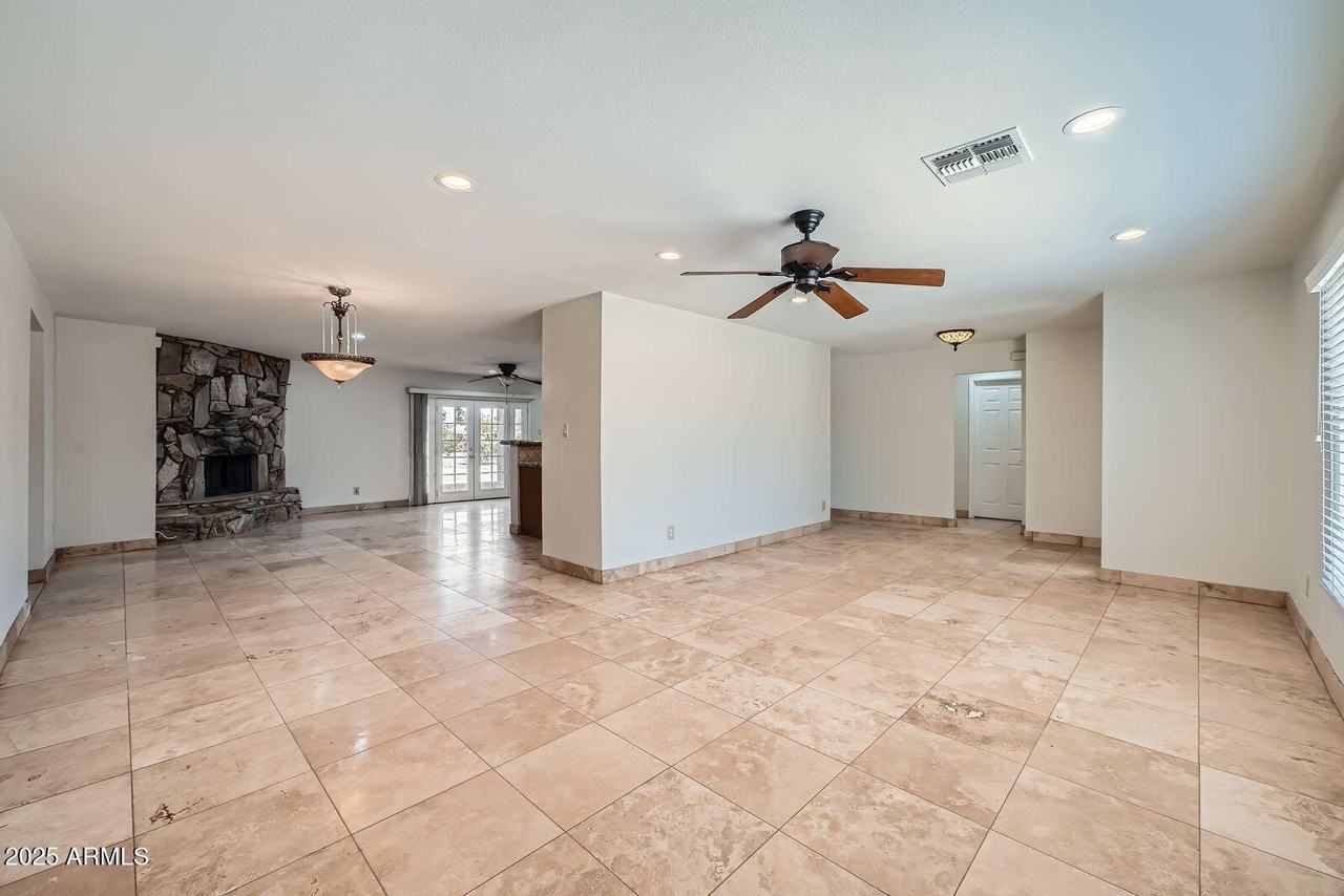 6220 E Gold Dust Ave - Photo 6 of 26