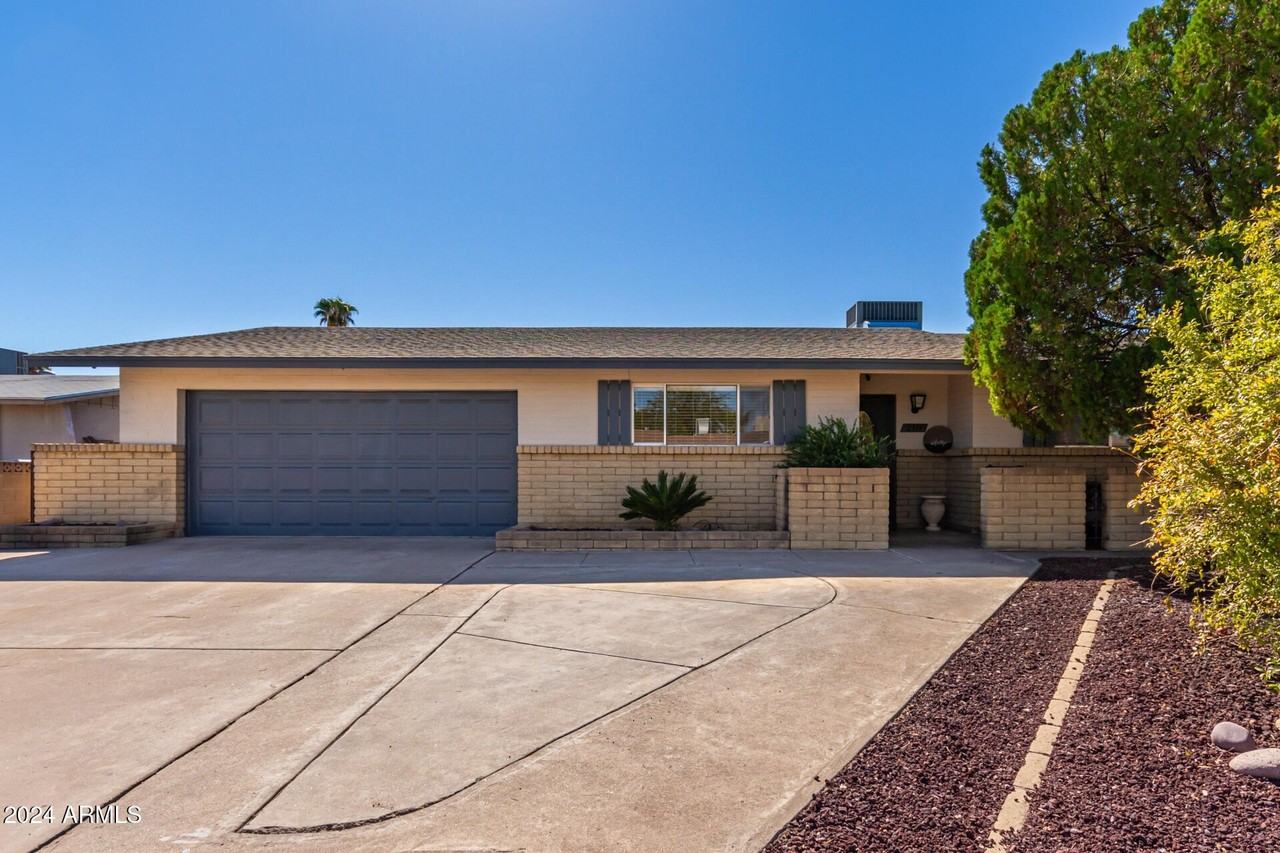 2311 W Del Oro Cir - Photo 3 of 37
