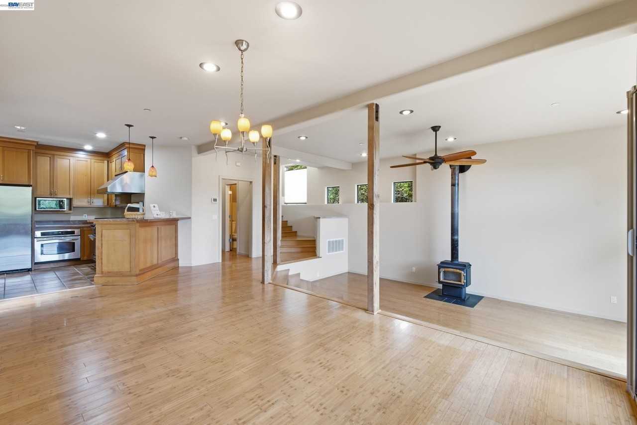 7957 Michigan Ave - Photo 7 of 41