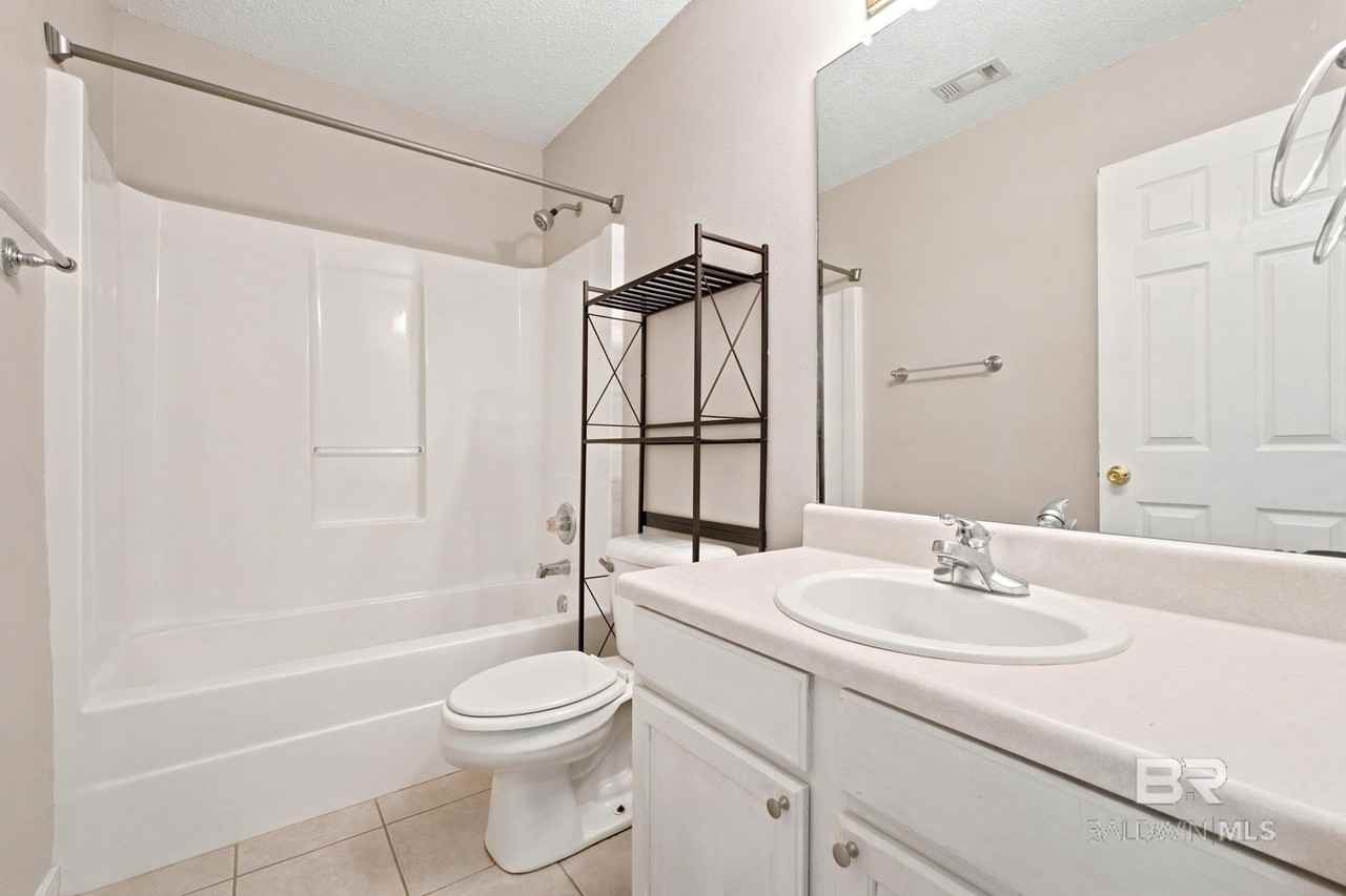 7689 Audubon Dr - Photo 5 of 29