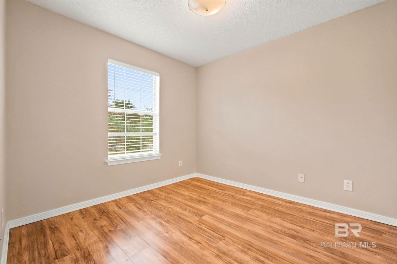 7689 Audubon Dr - Photo 6 of 29