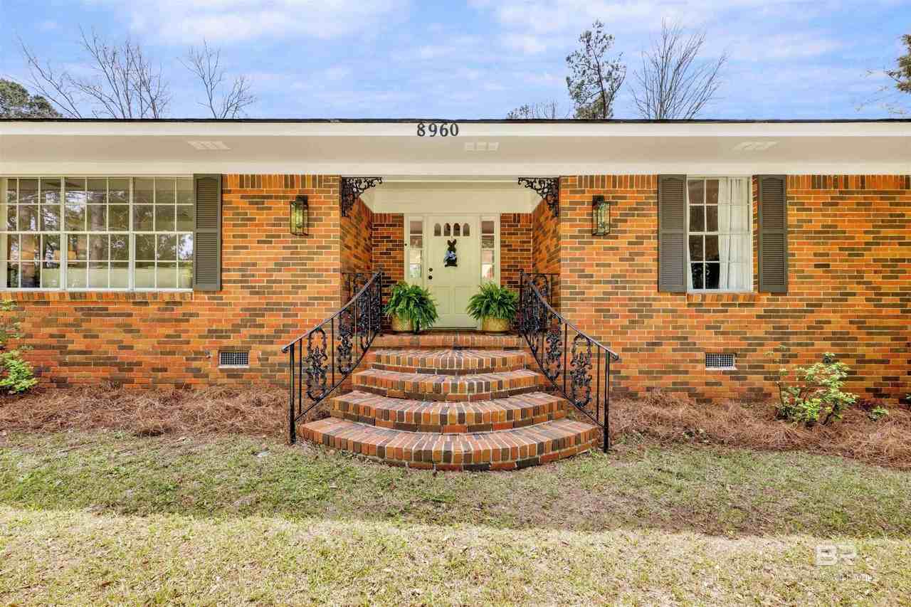 8960 Morphy Ave - Photo 3 of 33