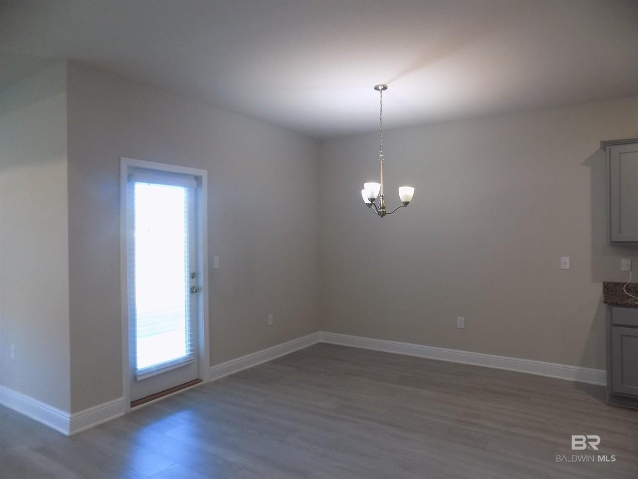 22928 Lieutenant Ave - Photo 6 of 28