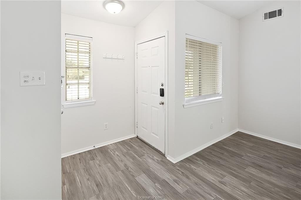 2800 Longmire Dr #53 - Photo 5 of 23