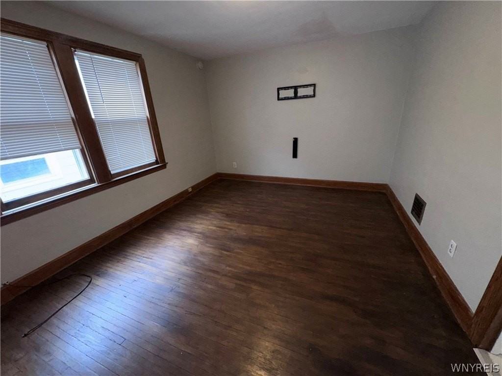 34 Sunset St - Photo 2 of 12