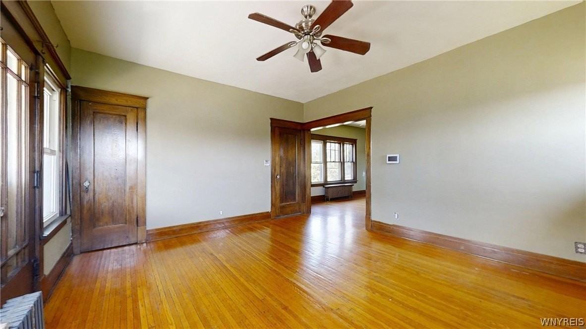425 Johnson St - Photo 3 of 16