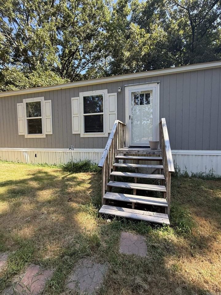 7205 Brixie Rd - Photo 2 of 17