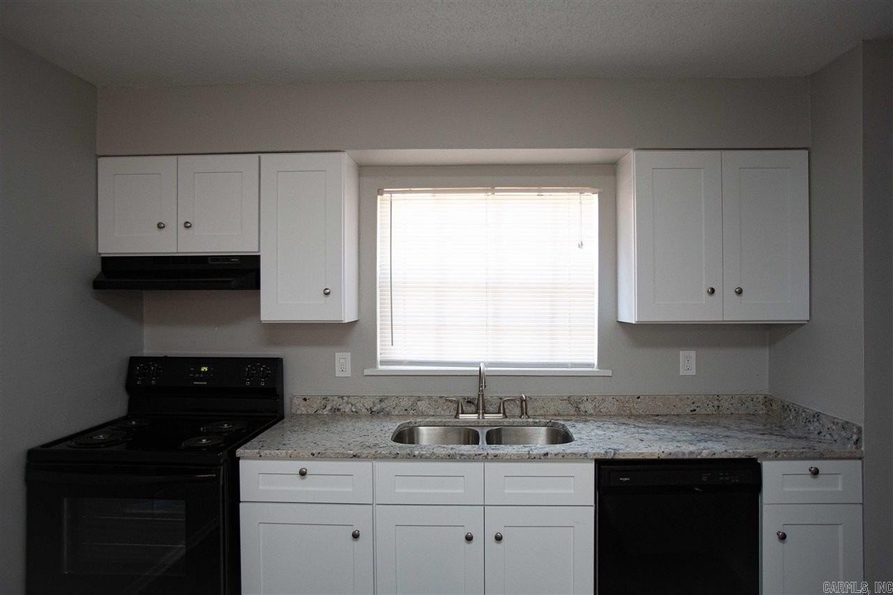 2112 Scotty Ct - Photo 3 of 13