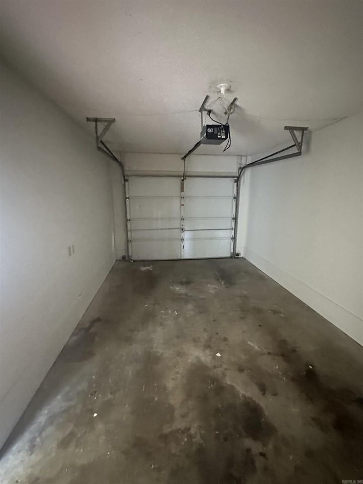 5900 Foxboro Dr - Photo 2 of 32