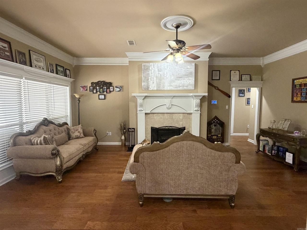 7339 Deer Meadows Ct - Photo 3 of 19