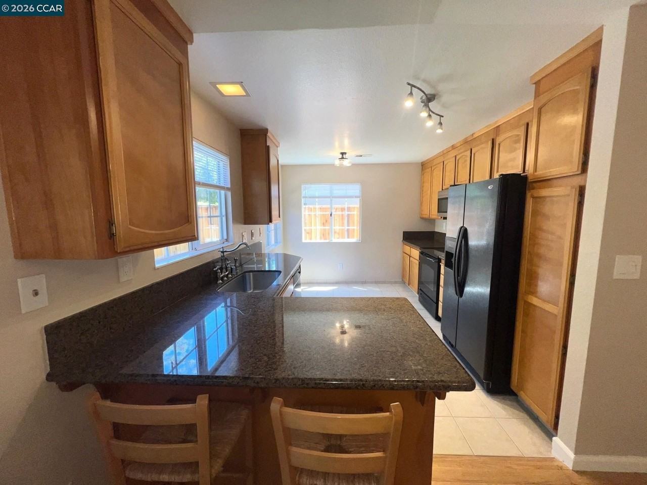 1115 Crest Ridge Ln - Photo 6 of 17