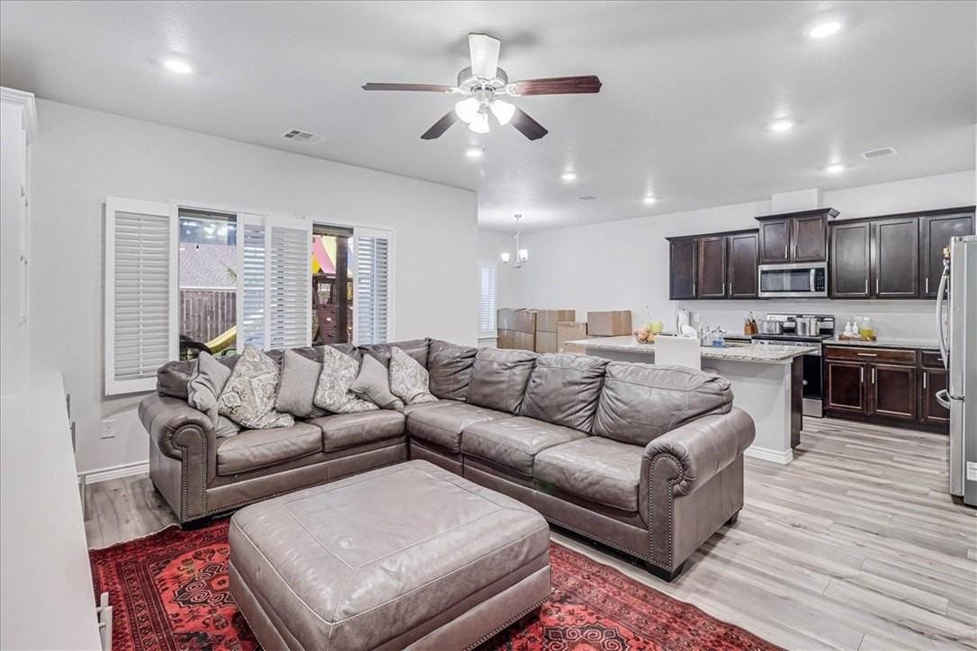 7938 Fort Griffen Dr - Photo 4 of 39