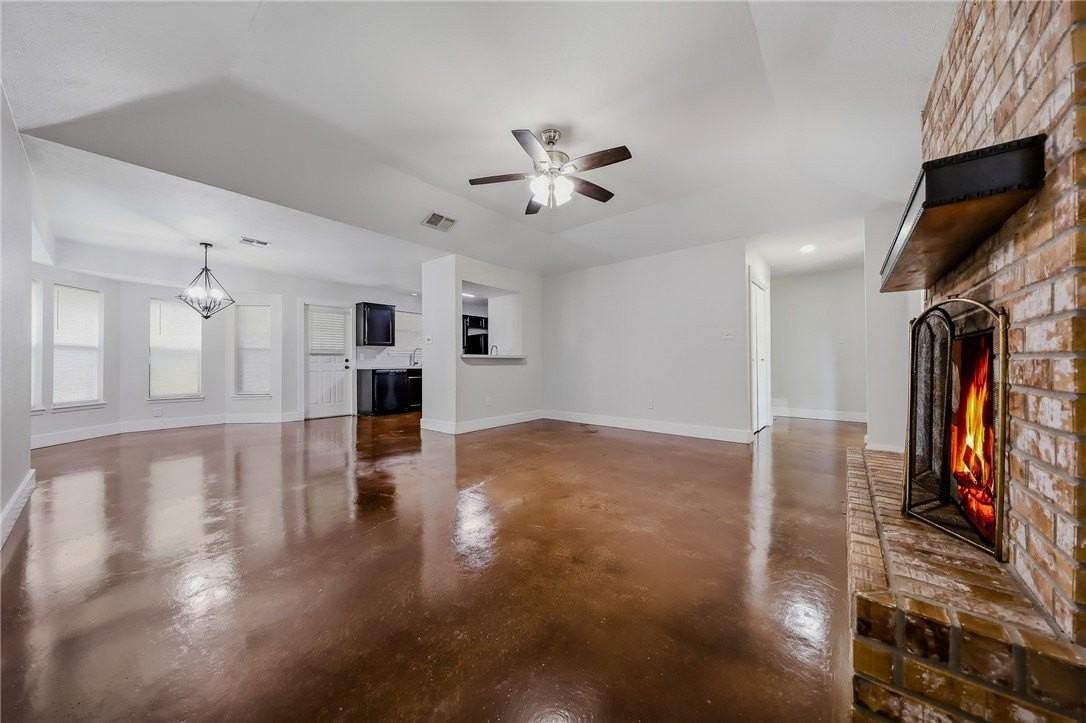 3029 Twin Creek Dr - Photo 5 of 20