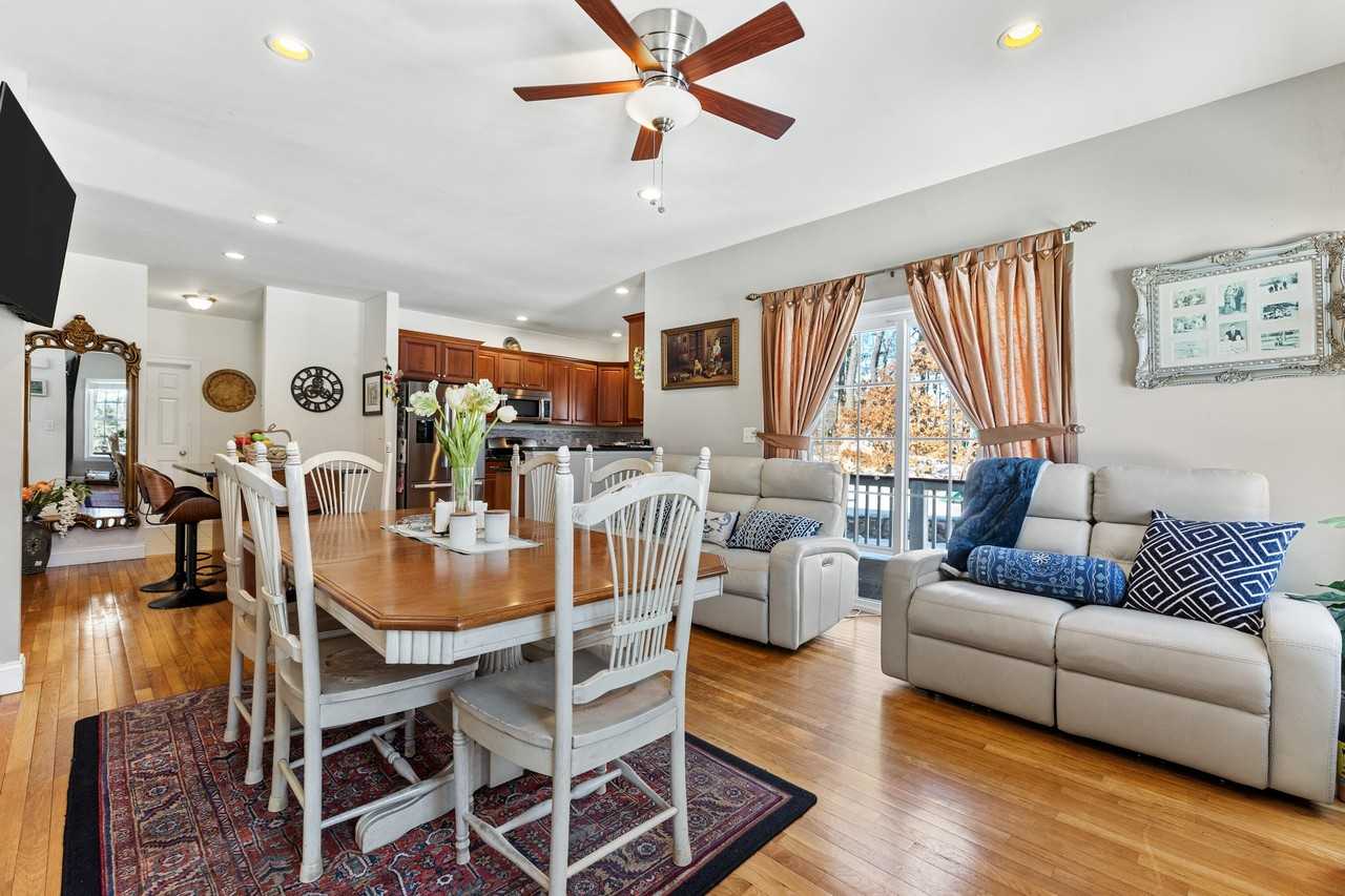 111 Sisters Cir - Photo 5 of 31