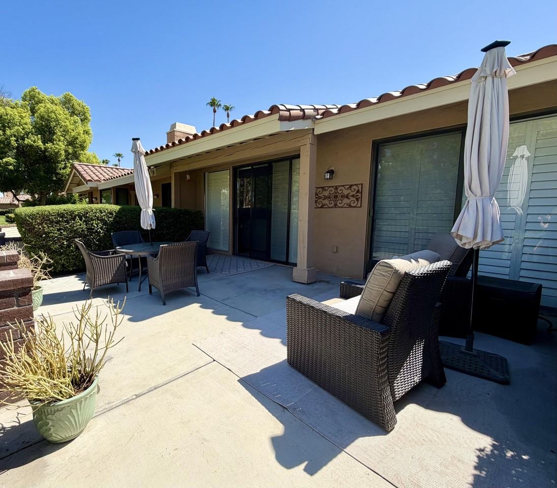 231 Santa Barbara Cir - Photo 3 of 17