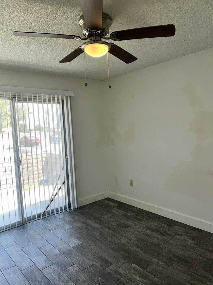 82567 Avenue 48 #104 - Photo 4 of 11