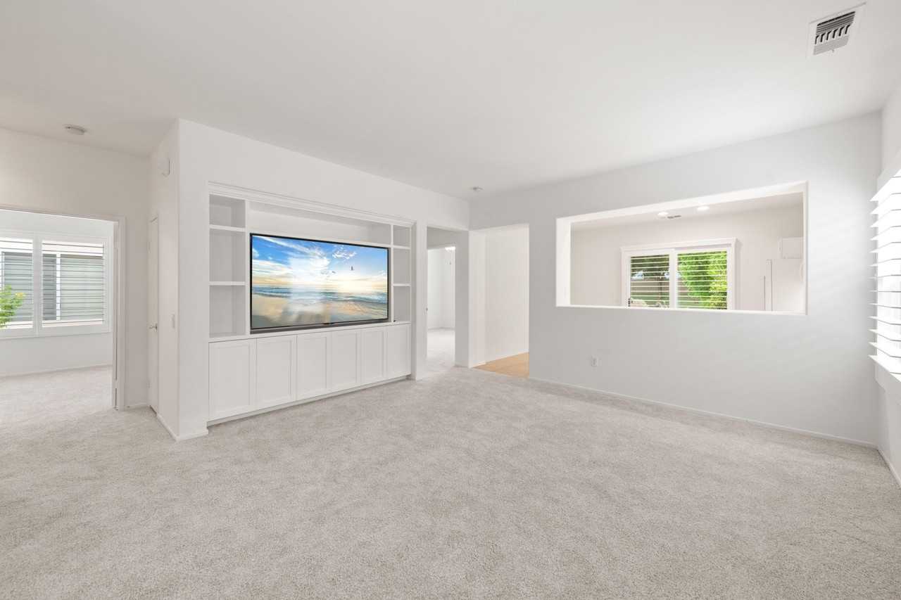 78685 Rockwell Cir - Photo 5 of 50
