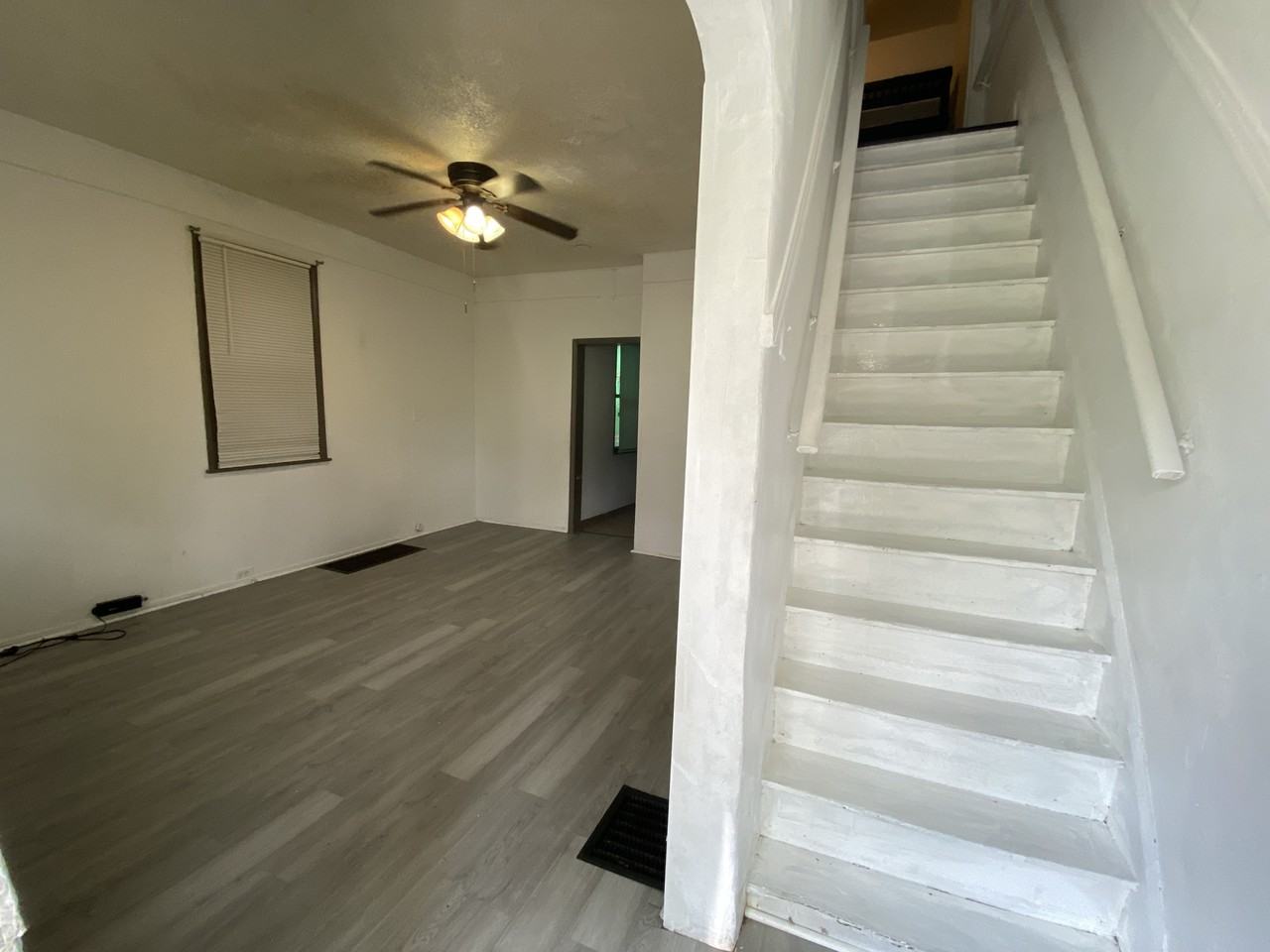 901 Chartiers Ave #REAR - Photo 4 of 22