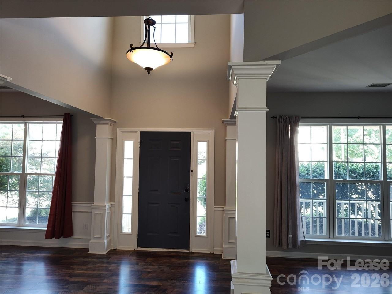 4018 Manor House Dr - Photo 6 of 34