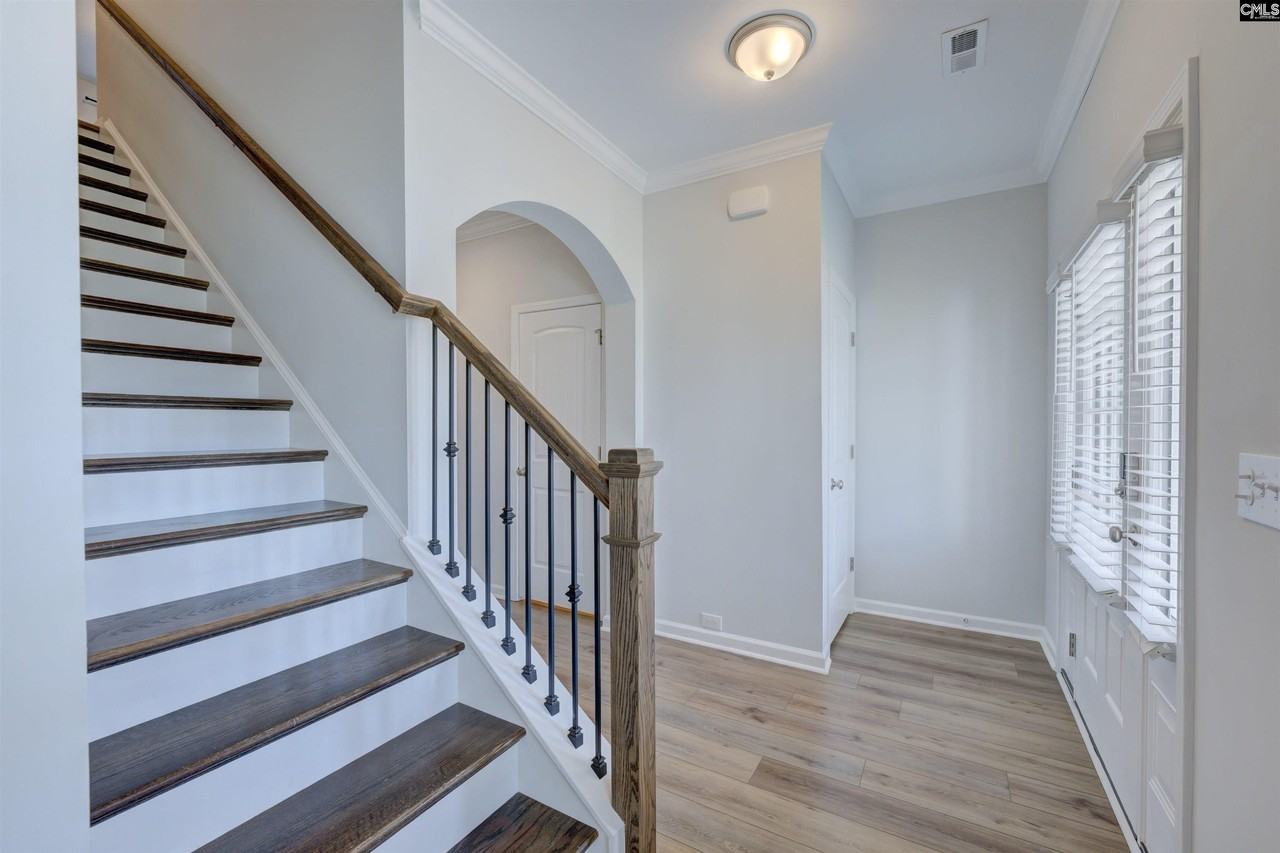 151 Brockway Dr - Photo 7 of 44