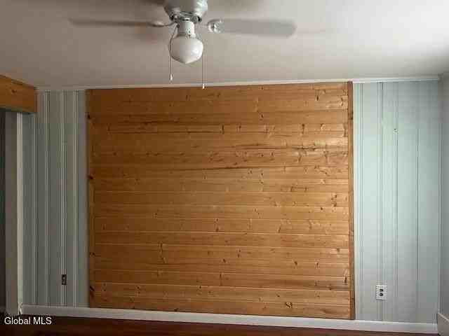 40 Margaret Dr - Photo 2 of 11