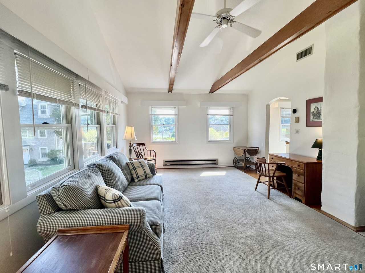 87 Decatur Ave - Photo 4 of 20