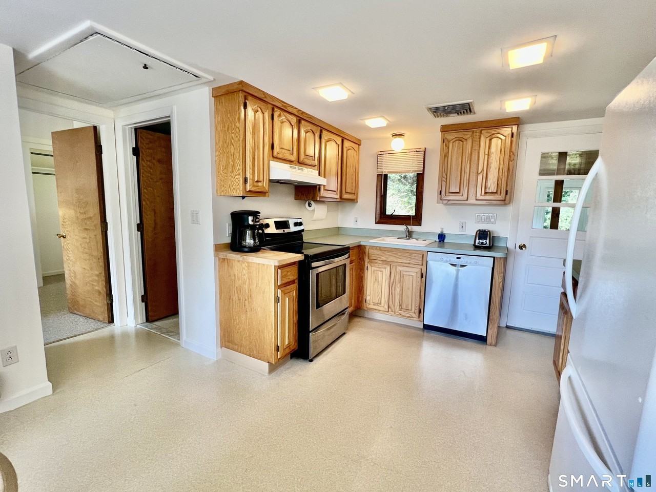 87 Decatur Ave - Photo 6 of 20
