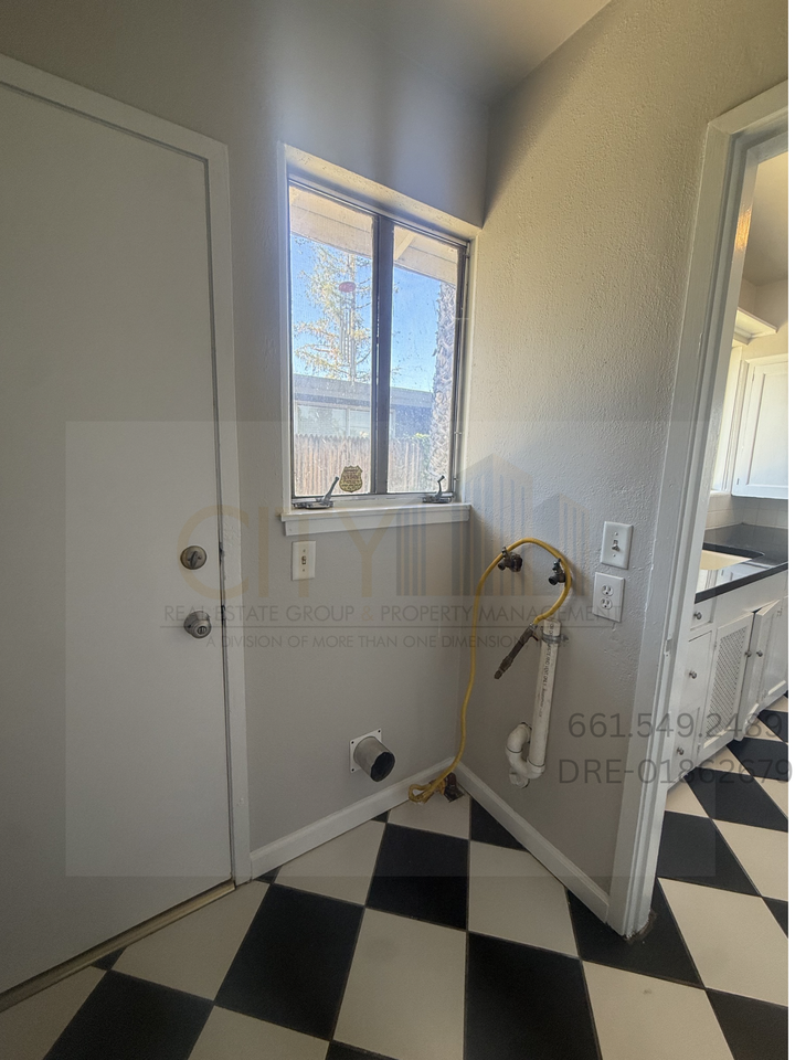 2315 E St #2315 - Photo 5 of 10