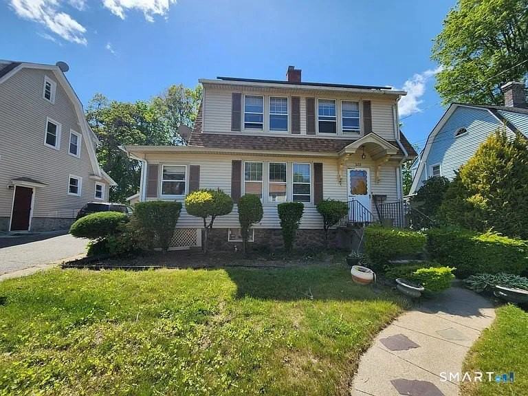 103 Robert St