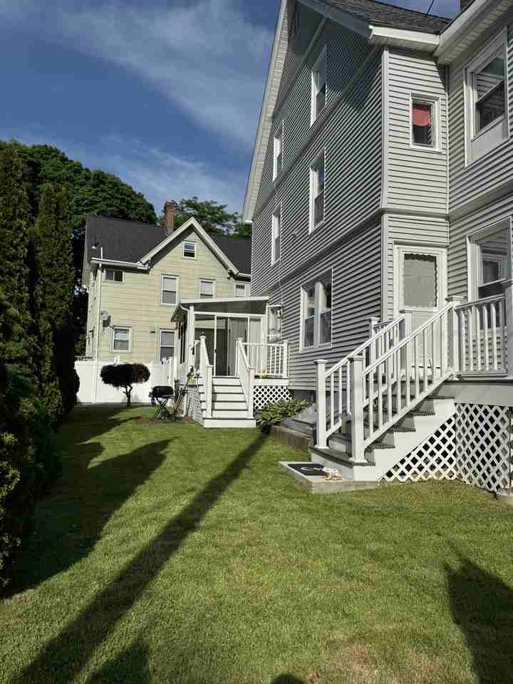 27 Webster Pl #27 - Photo 2 of 27