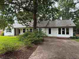 featured image of 1016 Northfield Cir