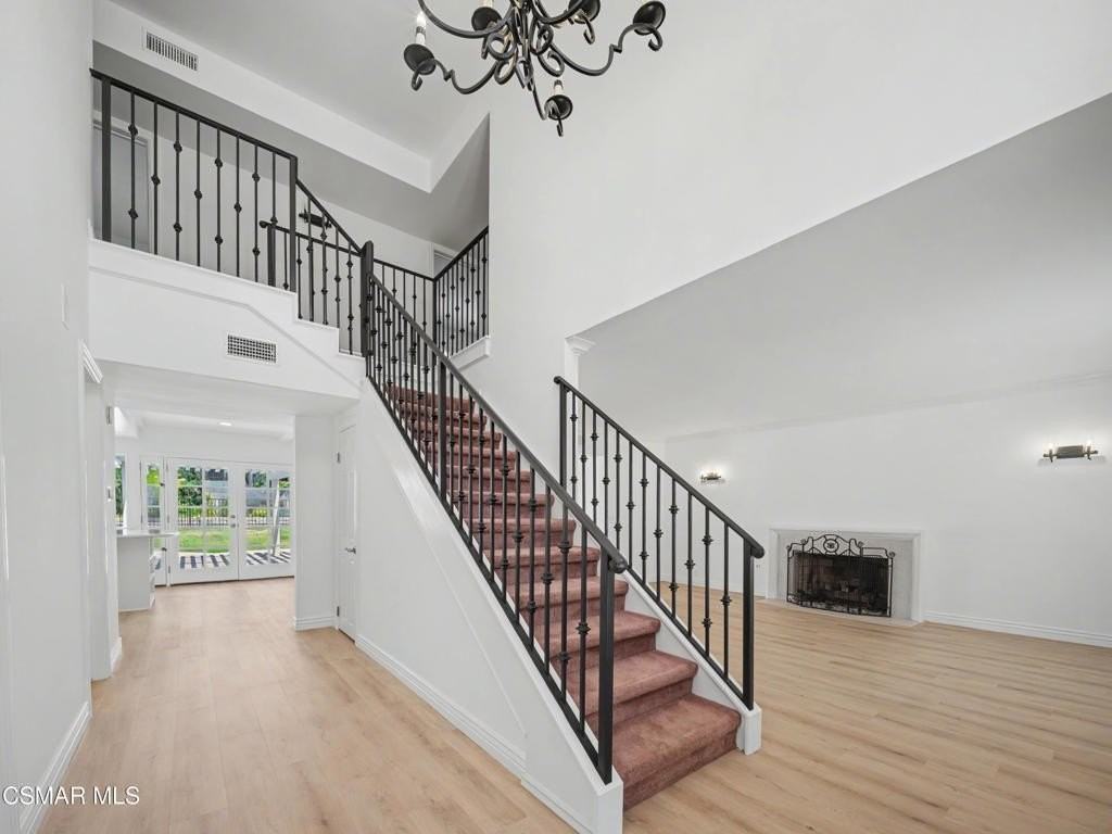 22777 Brenford St - Photo 6 of 47
