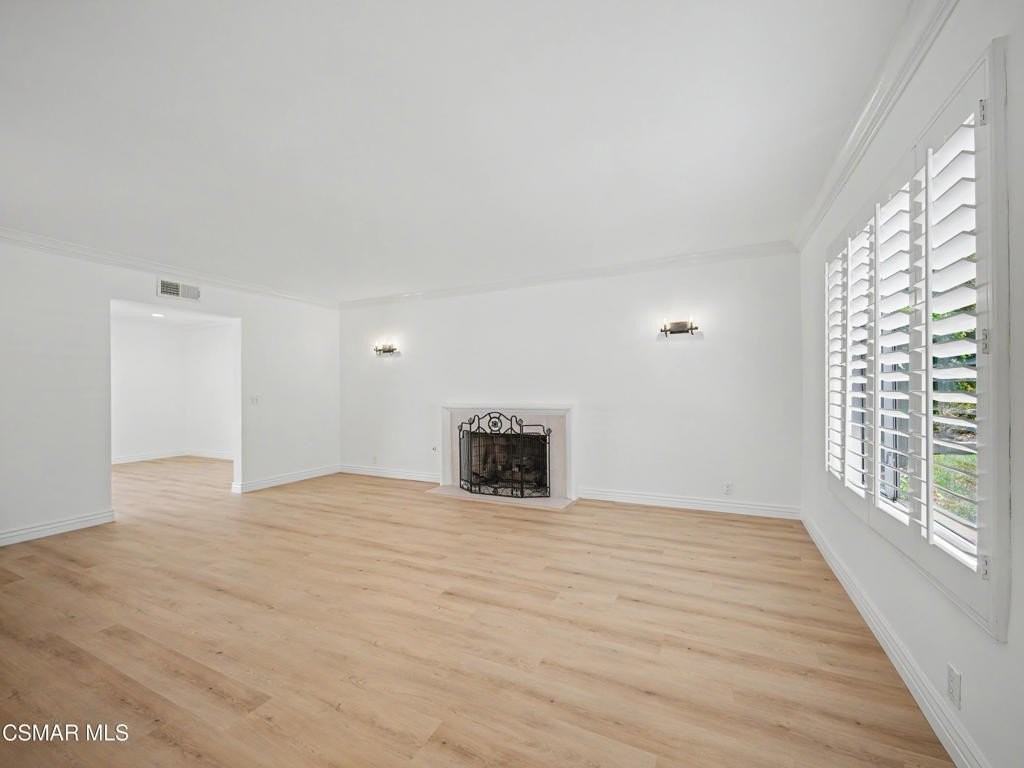 22777 Brenford St - Photo 7 of 47