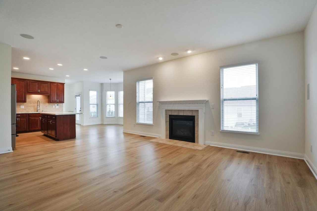 6138 Prosen Dr - Photo 4 of 12