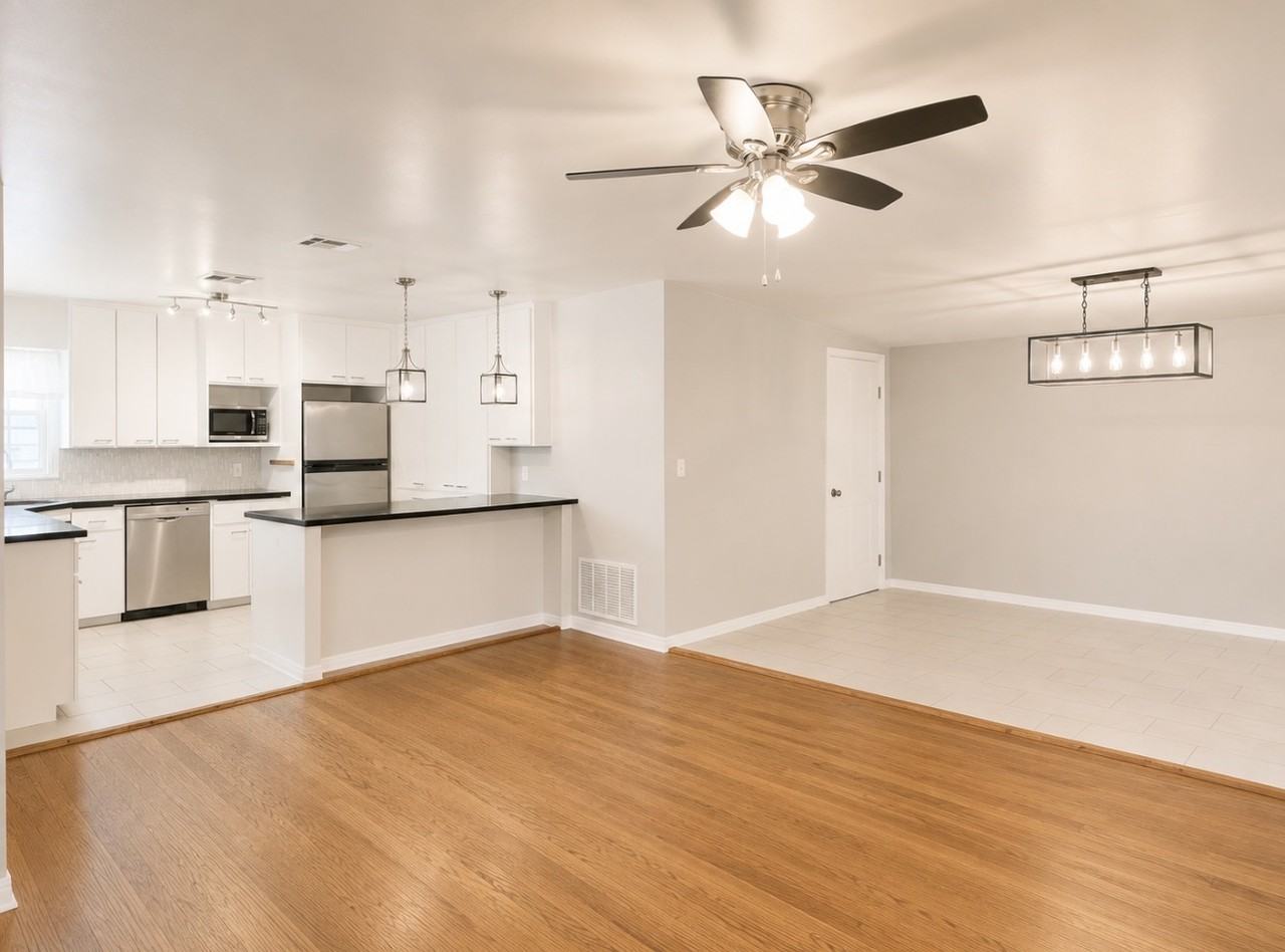 4713 N Harvey Pkwy #1 - Photo 3 of 28