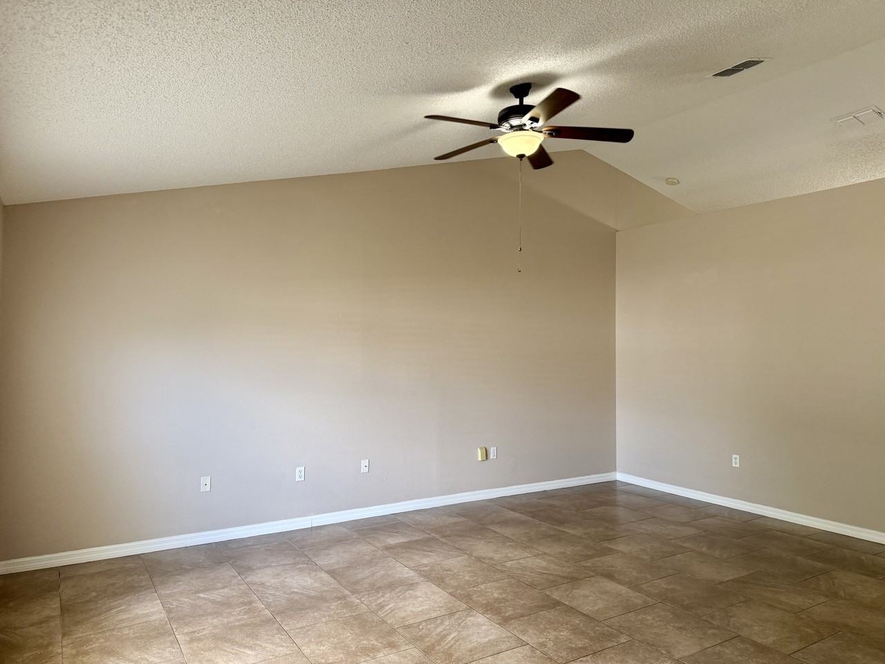 1924 Maury Rd #1 - Photo 5 of 23