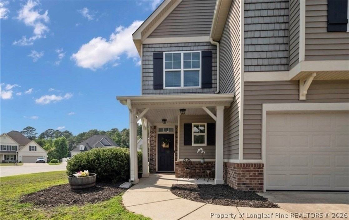 305 Bedfordshire Pl - Photo 2 of 45