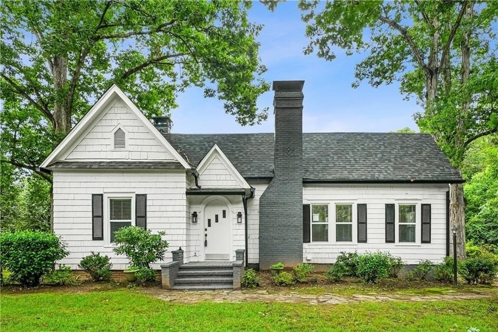 5383 Tilly Mill Rd - Photo 2 of 35