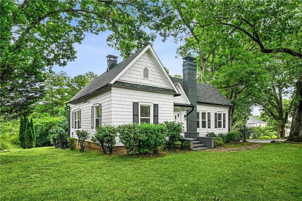 5383 Tilly Mill Rd - Photo 3 of 35