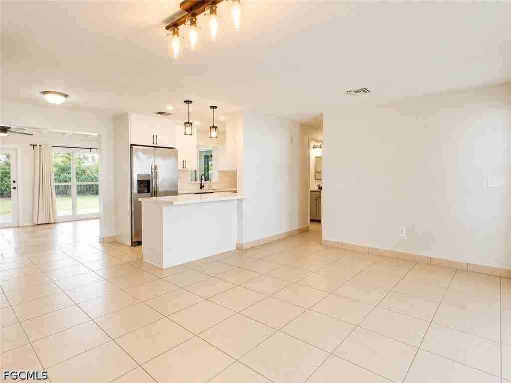 4021 Se 3rd Ave - Photo 7 of 21