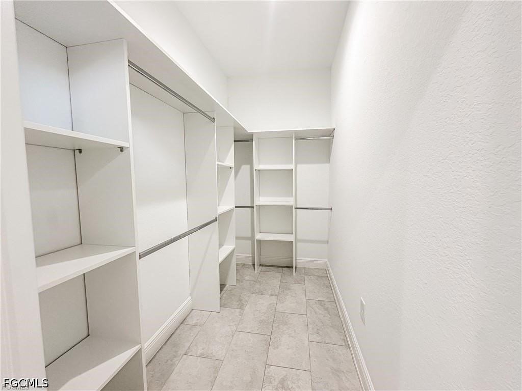 1026 Hilton Ct - Photo 7 of 10