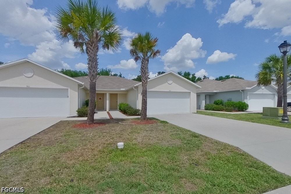 9113 Aegean Cir - Photo 2 of 18